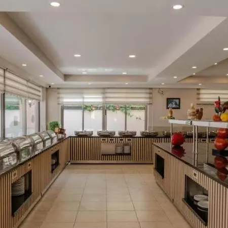 Erkal Otel 4*