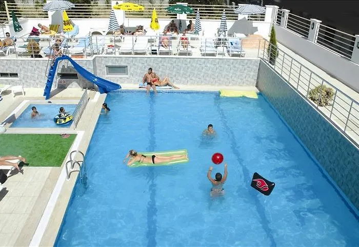 Erkal Hotell 4*