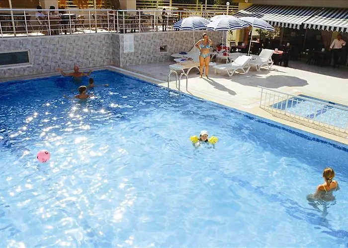 Erkal Hotell Kemer