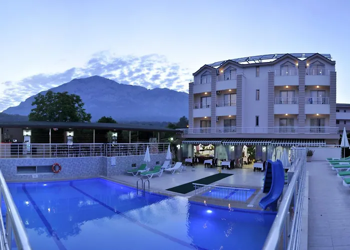 Erkal Hotell 4*